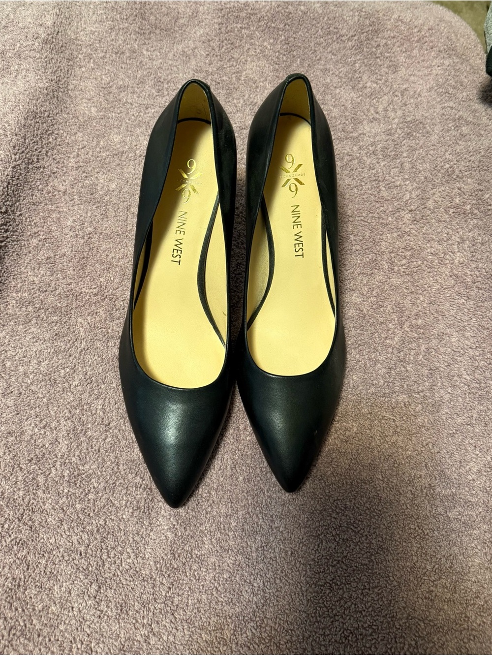 Nine West Black Pointed Toe Leather Heels